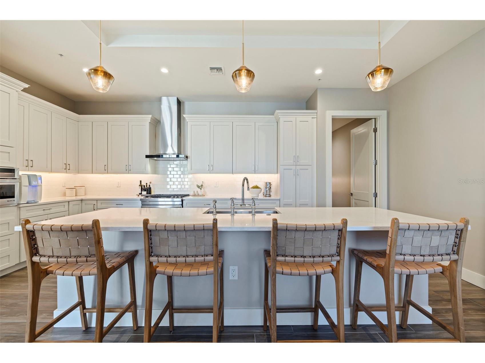 91 Davis Boulevard #201 Tampa FL 33606 TB8485996 image7