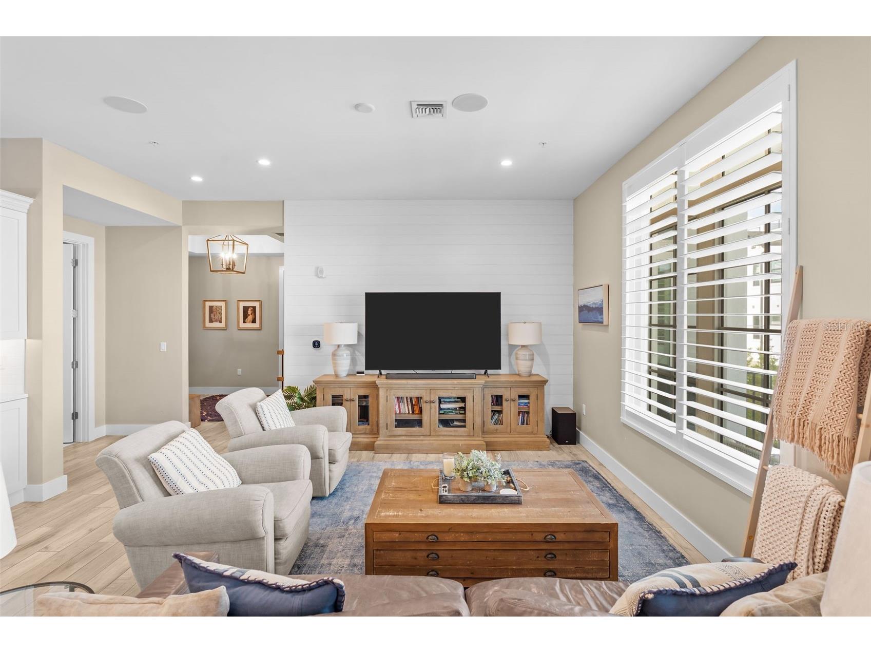 91 Davis Boulevard #204 Tampa FL 33606 TB8513312 image3