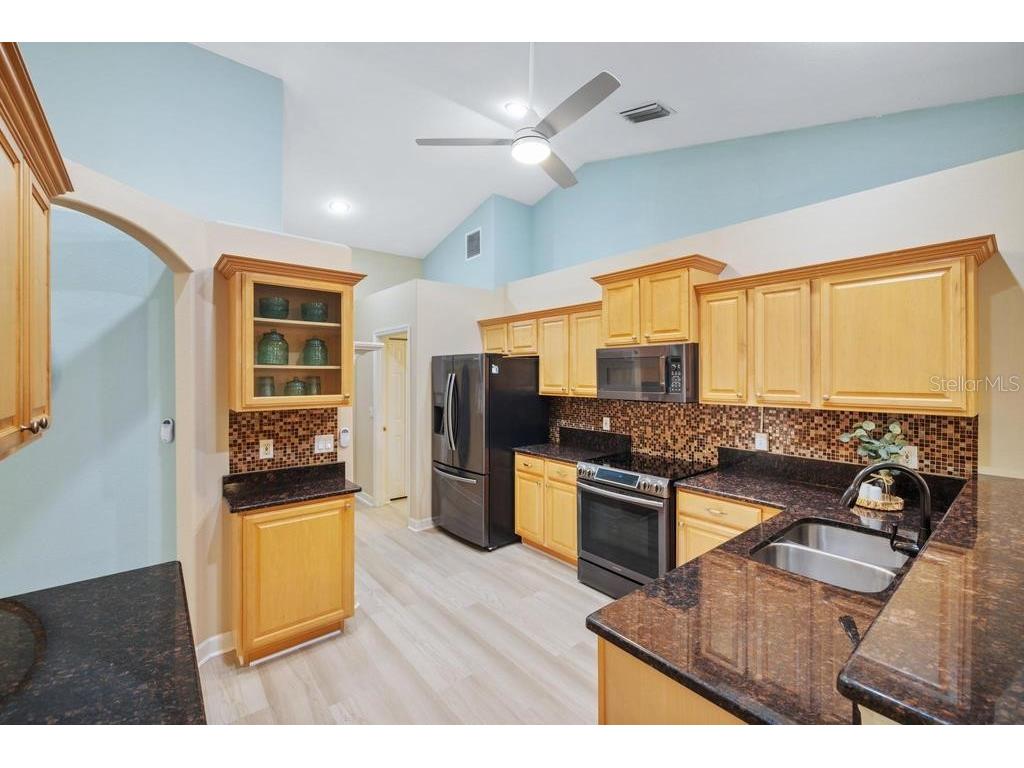 91 Mark Twain Lane Rotonda West FL 33947 C7517088 image20