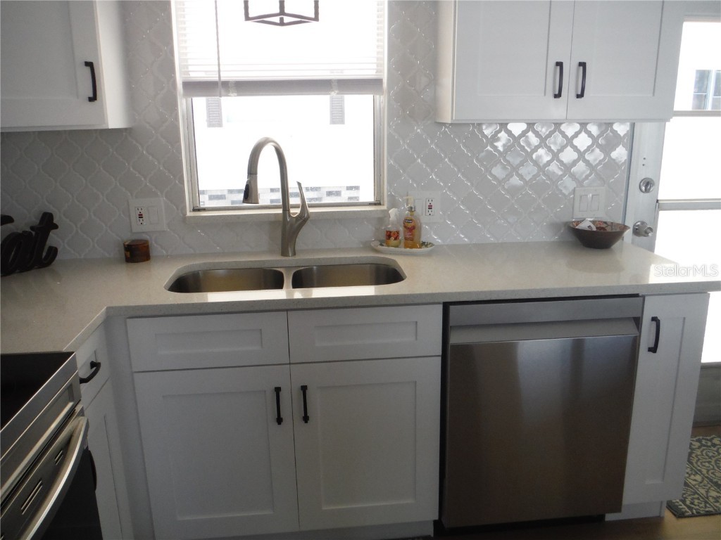 91 Redwood Drive #7 Safety Harbor FL 34695 TB8451729 image6