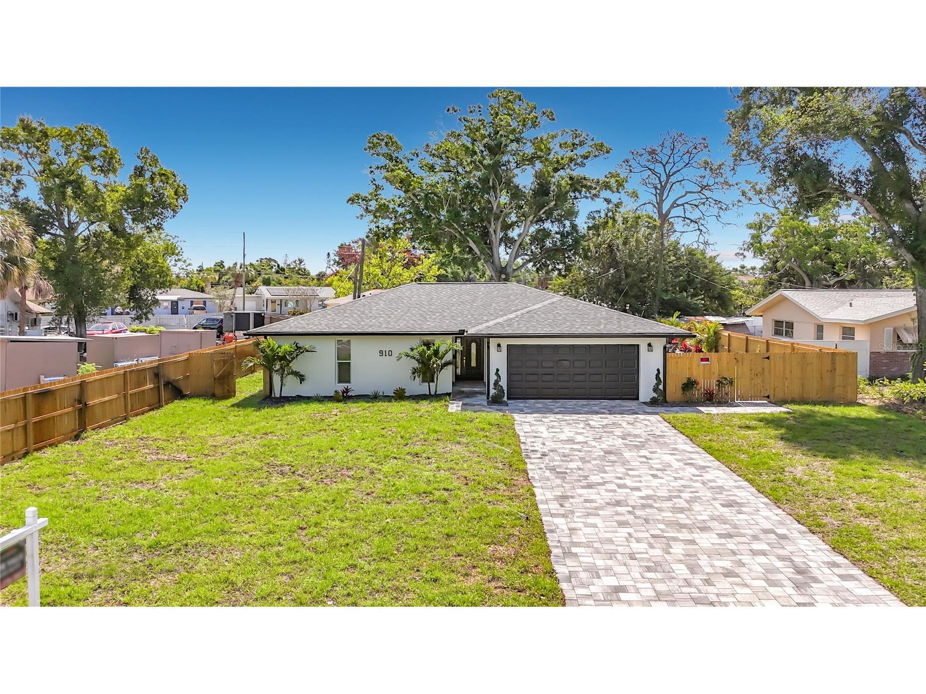 910 Alcazar Way S Saint Petersburg FL 33705 TB8498584 image1