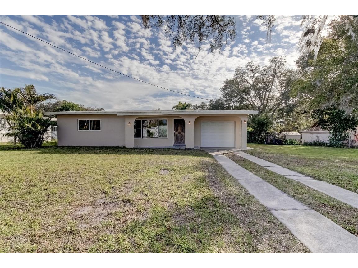 910 Bay Breeze Terrace Largo FL 33770 U8188635 image1