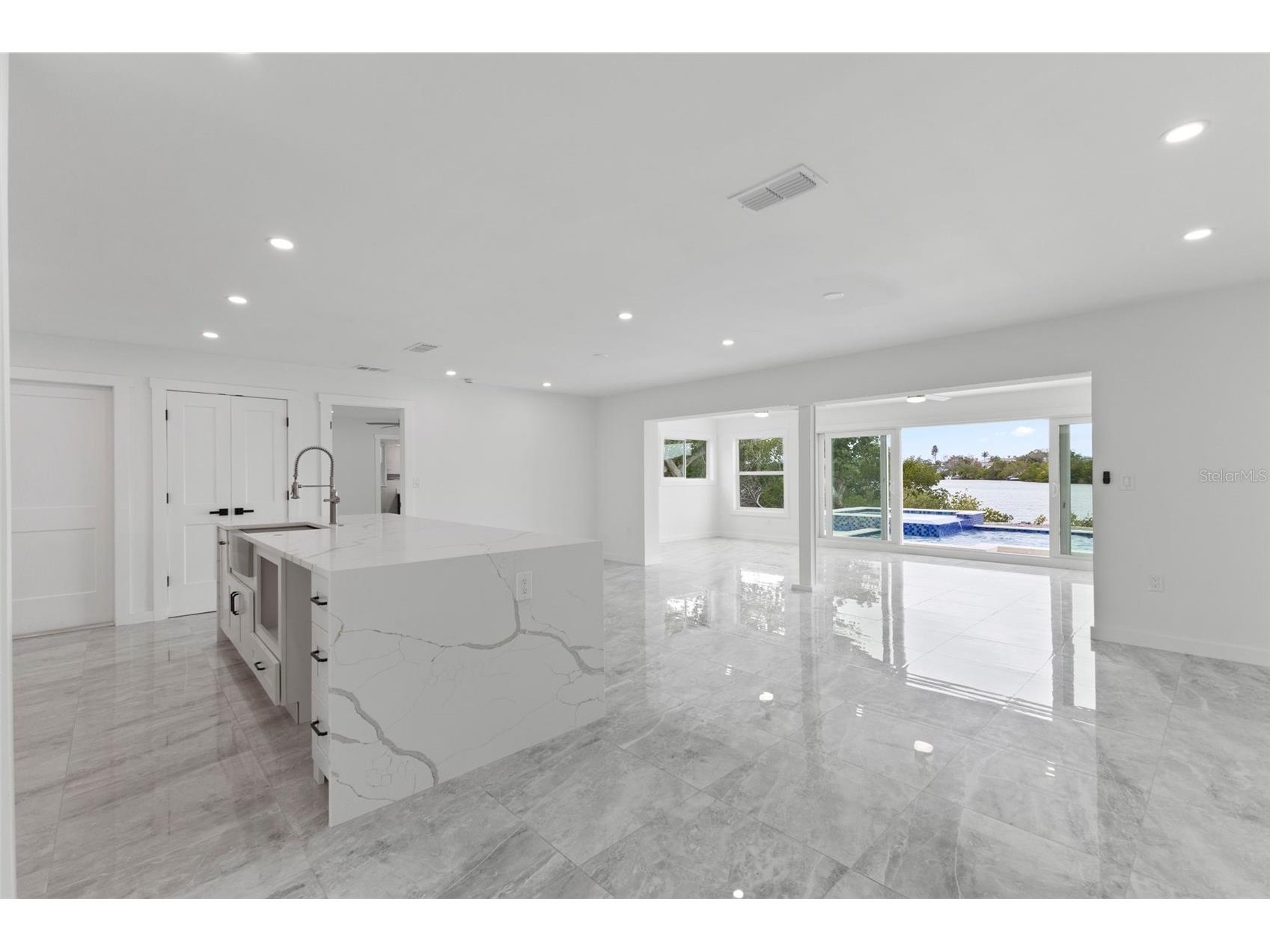 910 Bayshore Drive Terra Ceia FL 34250 A4674151 image25
