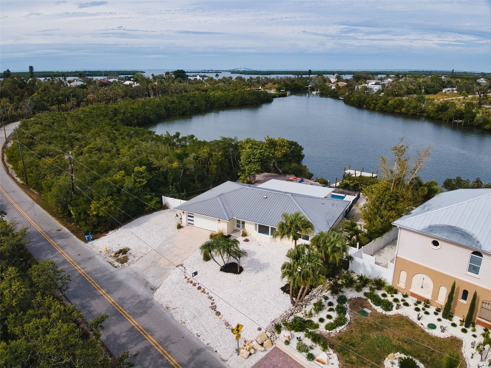 910 Bayshore Drive Terra Ceia FL 34250 A4674151 image3