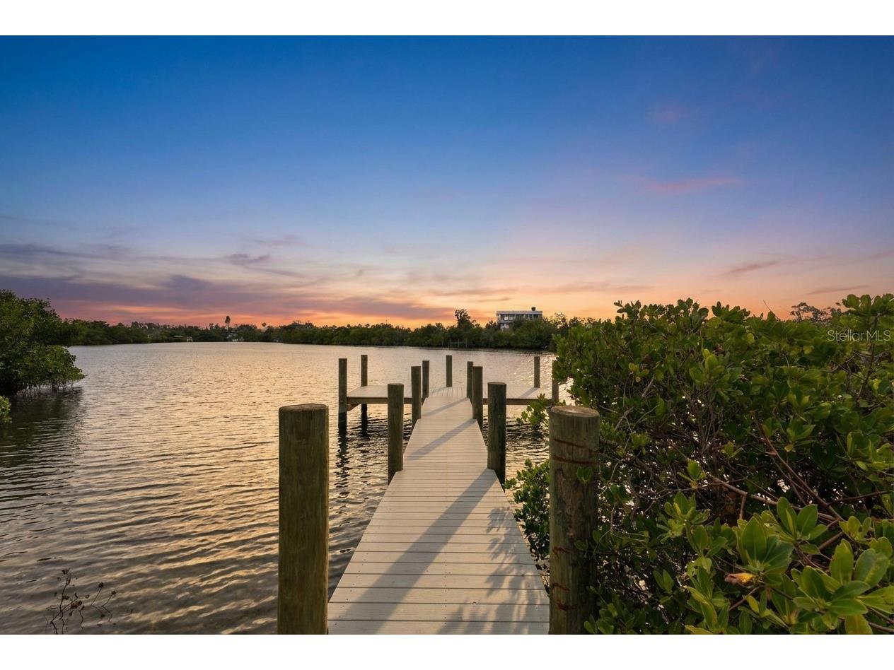 910 Bayshore Drive Terra Ceia FL 34250 A4674151 image8