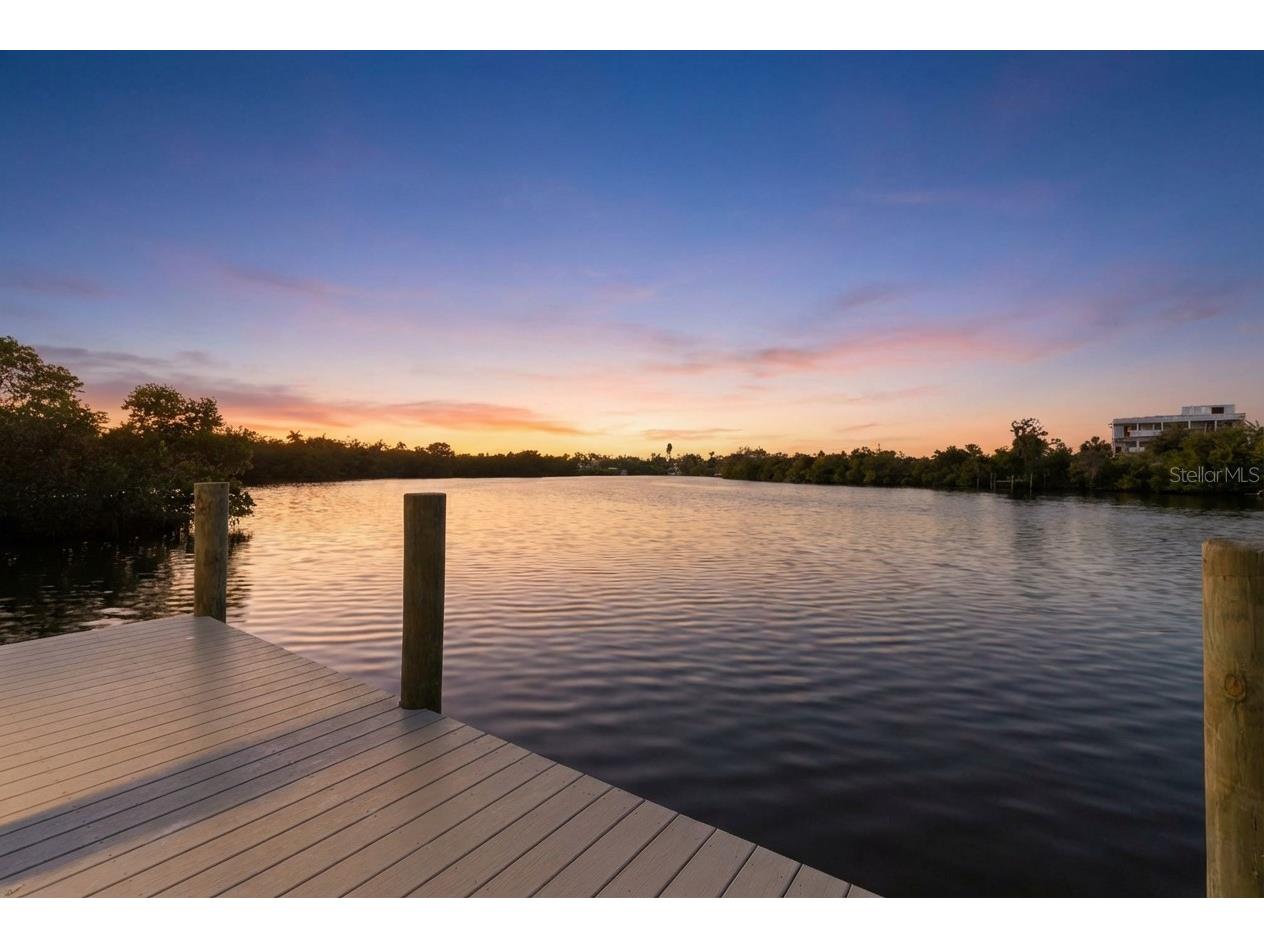 910 Bayshore Drive Terra Ceia FL 34250 A4674151 image9