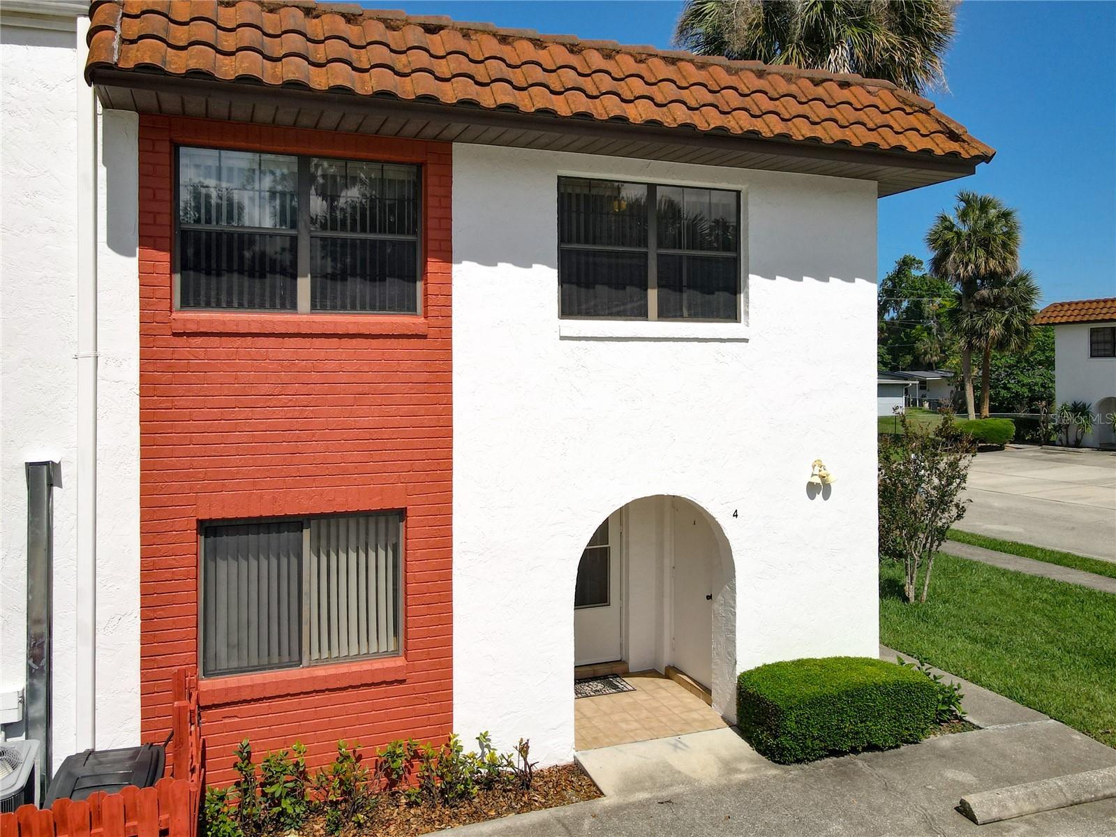 910 Big Tree Road #12-4 South Daytona FL 32119 V4948806 image2