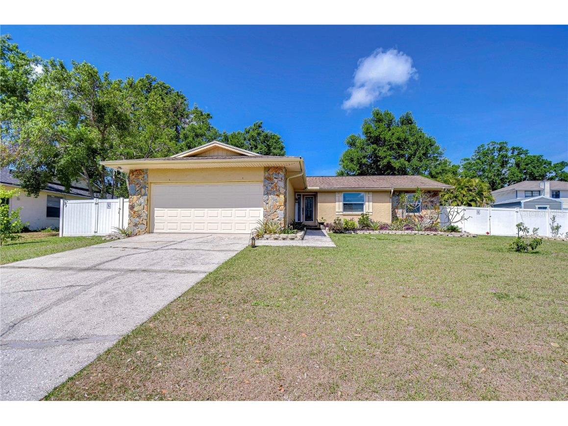 910 Black Knight Drive Valrico FL 33594 TB8368678 image1