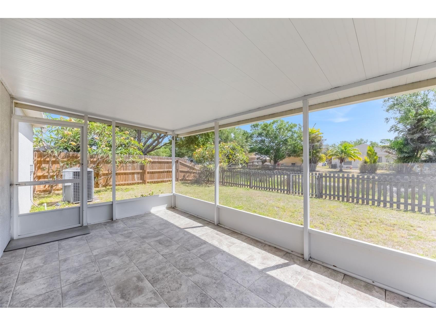 910 Brenton Leaf Dr Ruskin FL 33570 TB8501817 image40