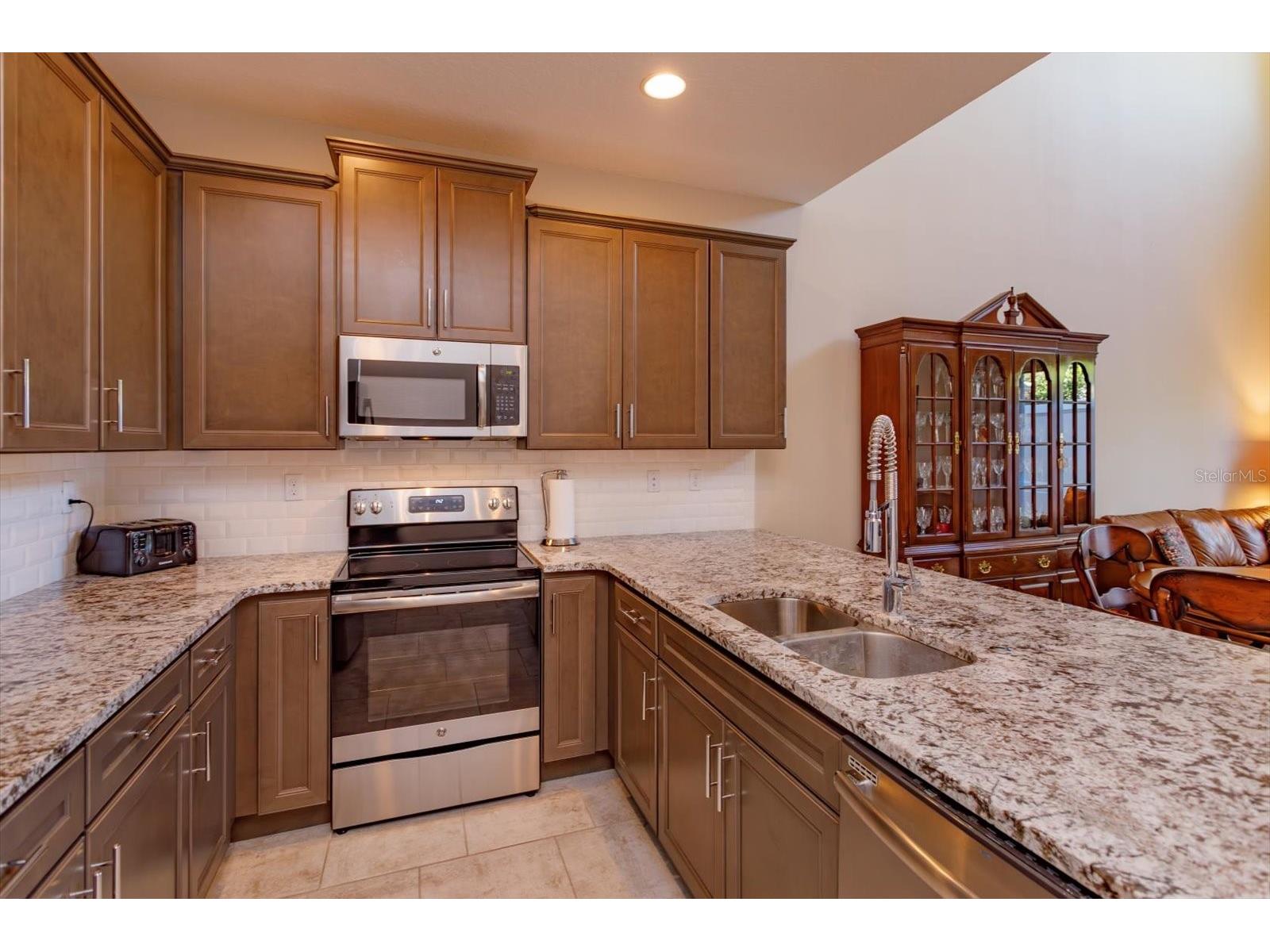 910 Brutus Ter Lake Mary FL 32746 O6377614 image3