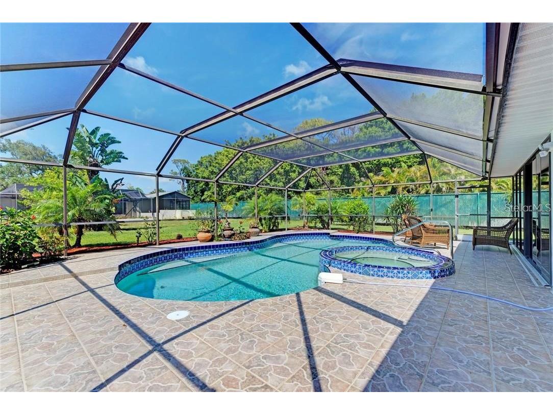 910 Caples Street Englewood FL 34223 A4584667 image1