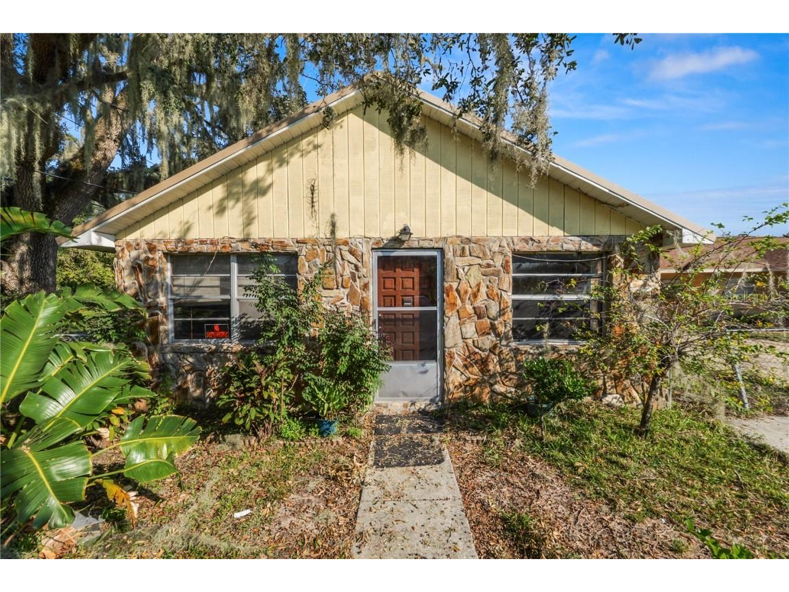 910 E Warren Street Plant City FL 33563 L4948223 image1