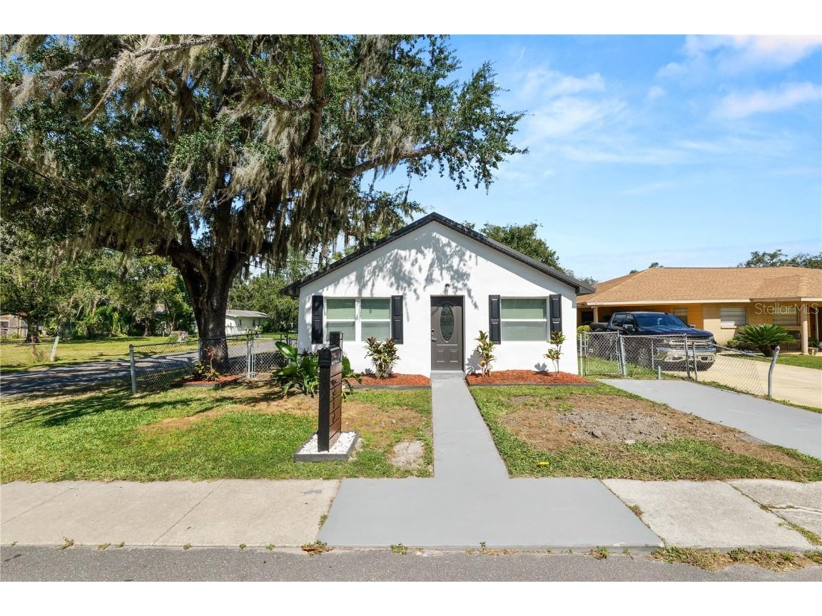 910 E Warren Street Plant City FL 33563 L4956727 image1