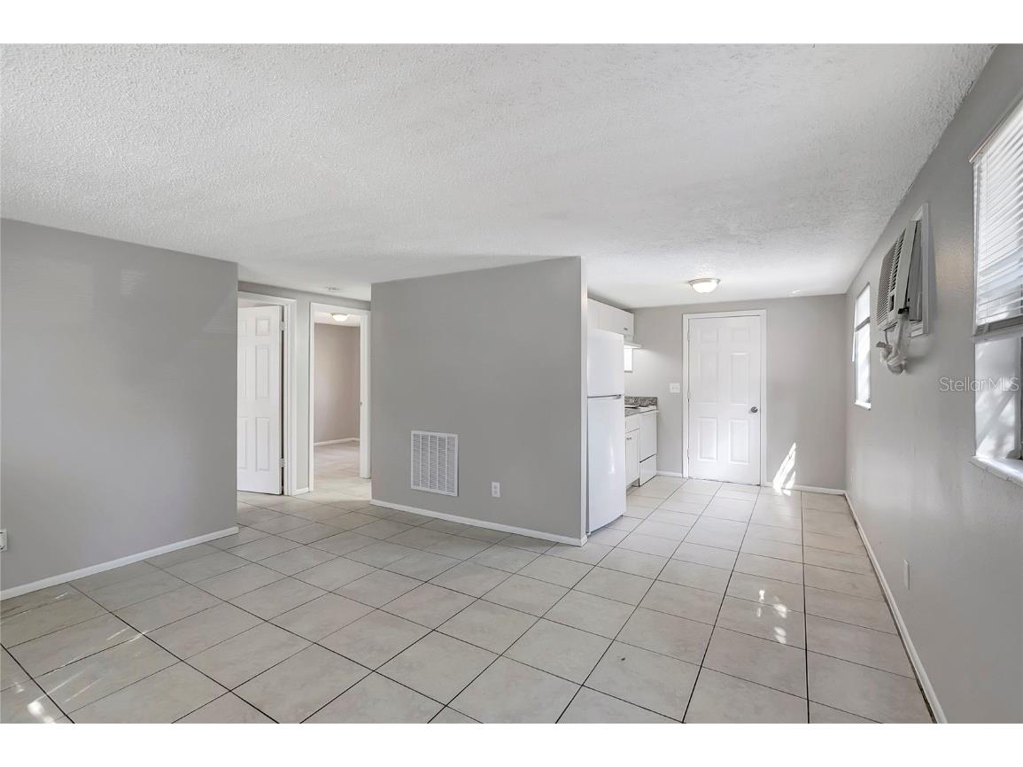 910 E Waters Avenue Tampa FL 33604 TB8450461 image4