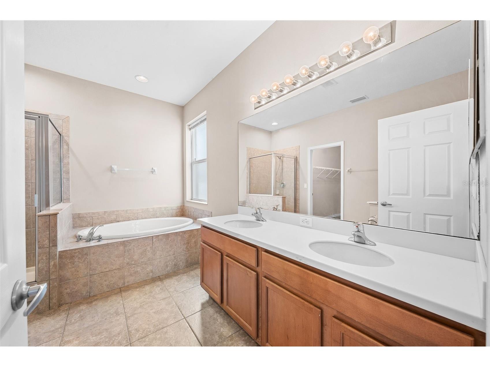 910 Fern Leaf Drive Ruskin FL 33570 TB8500411 image19