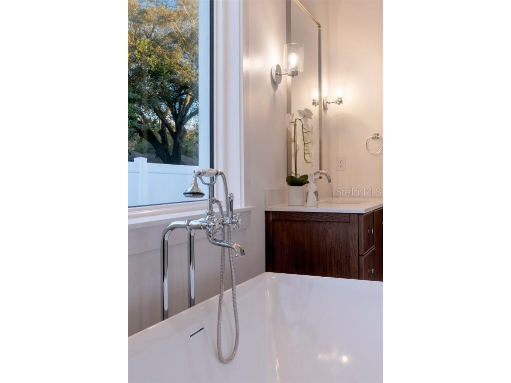 910 Golfview Street Orlando FL 32804 O6357868 image46