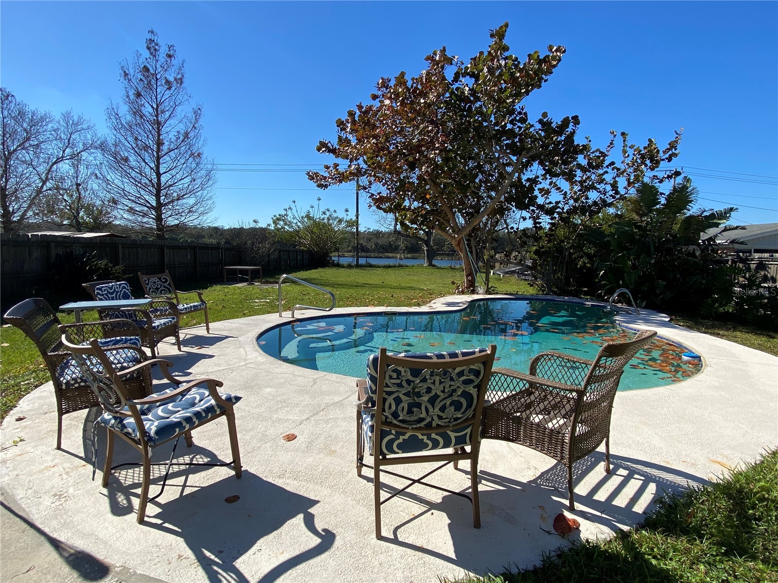 910 Lake Avenue Edgewater FL 32132 O6081908 image1