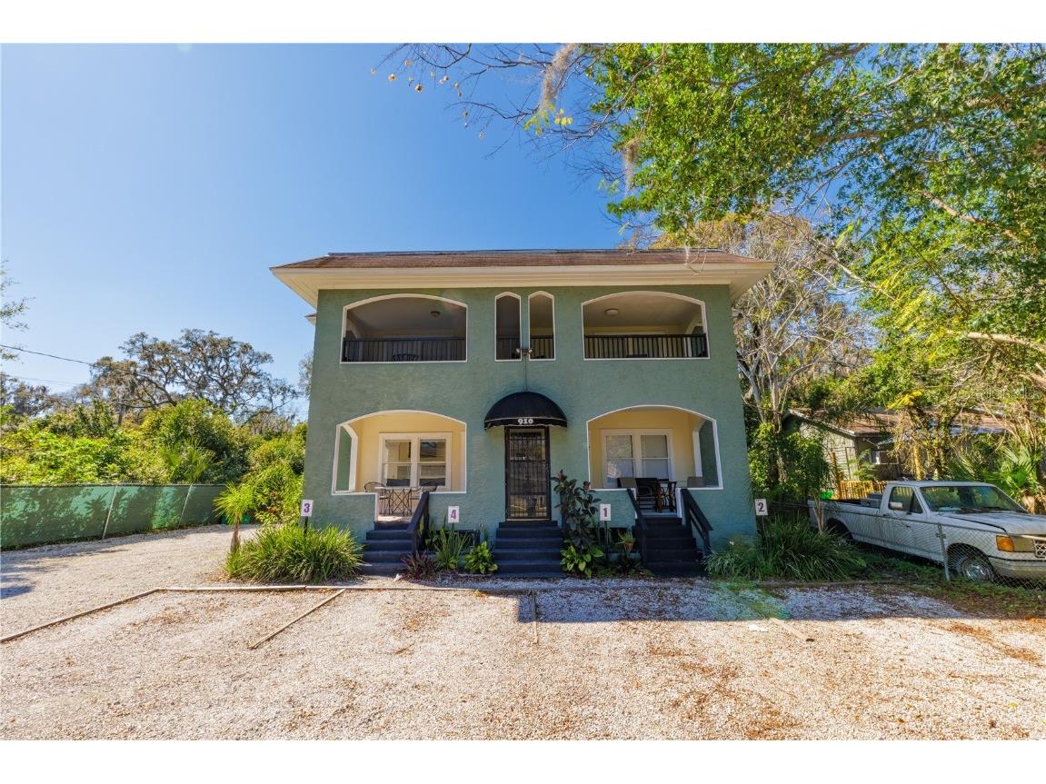 910 N Amelia Avenue Deland FL 32724 V4934855 image1