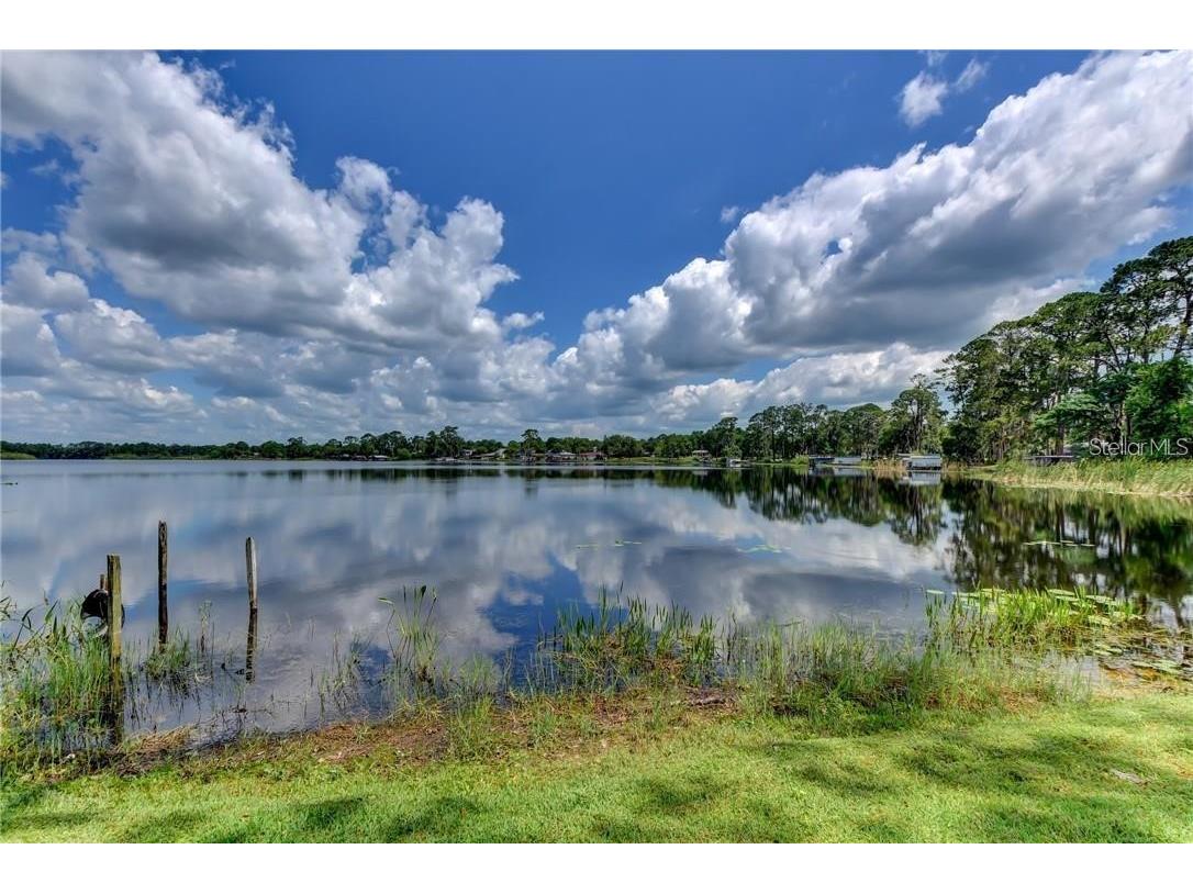 910 N Kepler Road Deland FL 32724 - LAKE TALMADGE V4942014 image47