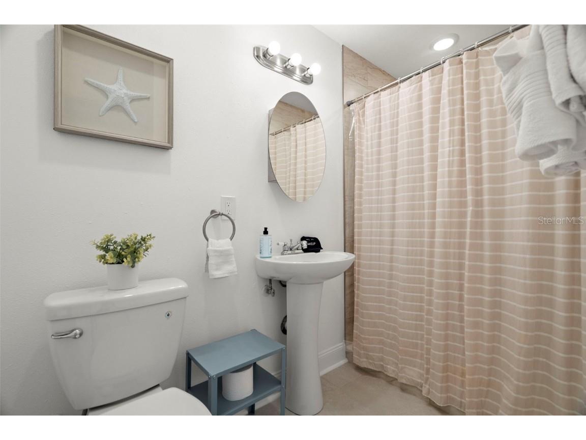 910 Palmetto Drive Safety Harbor FL 34695 TB8427890 image15