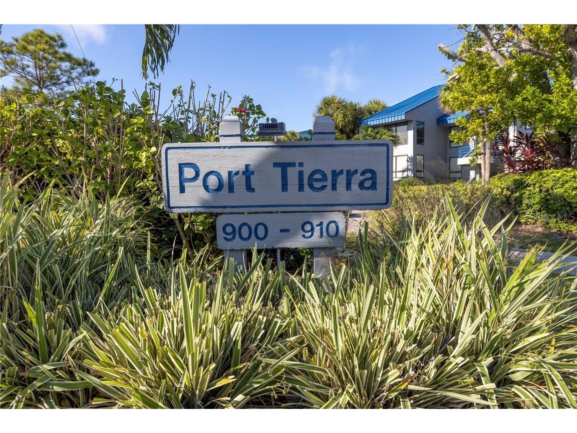 910 Pinellas Bayway S #101 Tierra Verde FL 33715 - GRAND CANAL U8217406 image1