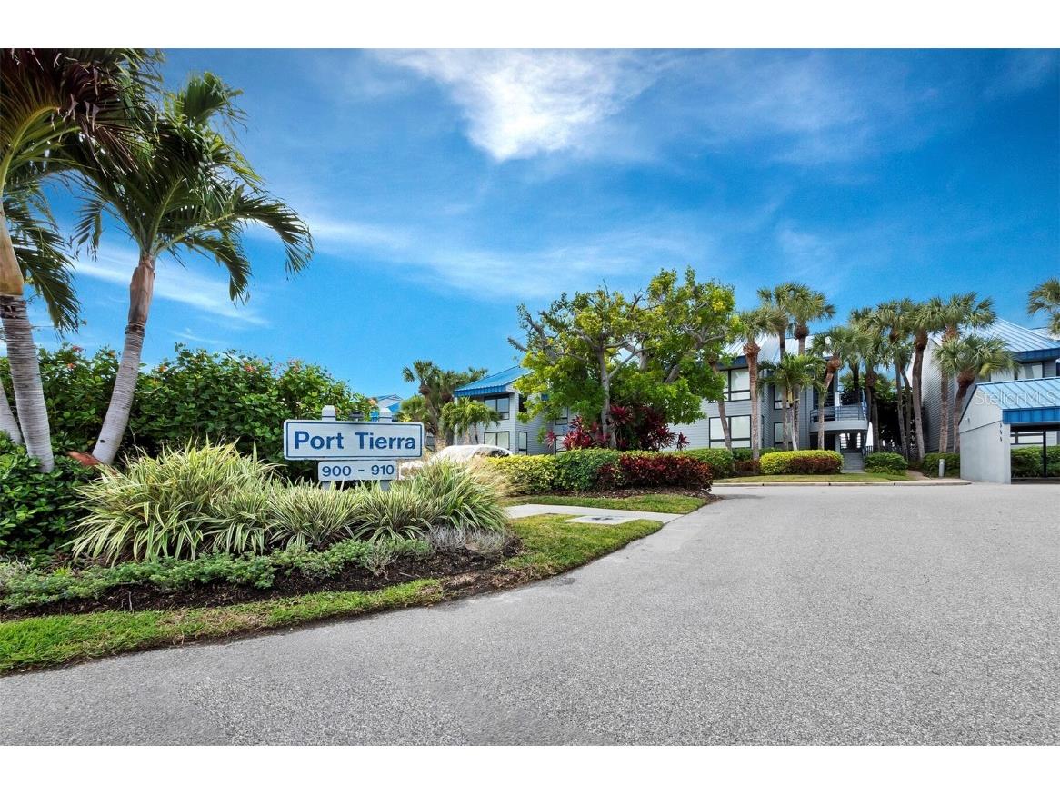 910 Pinellas Bayway S #106 Tierra Verde FL 33715 - GRAND CANAL U8230321 image1