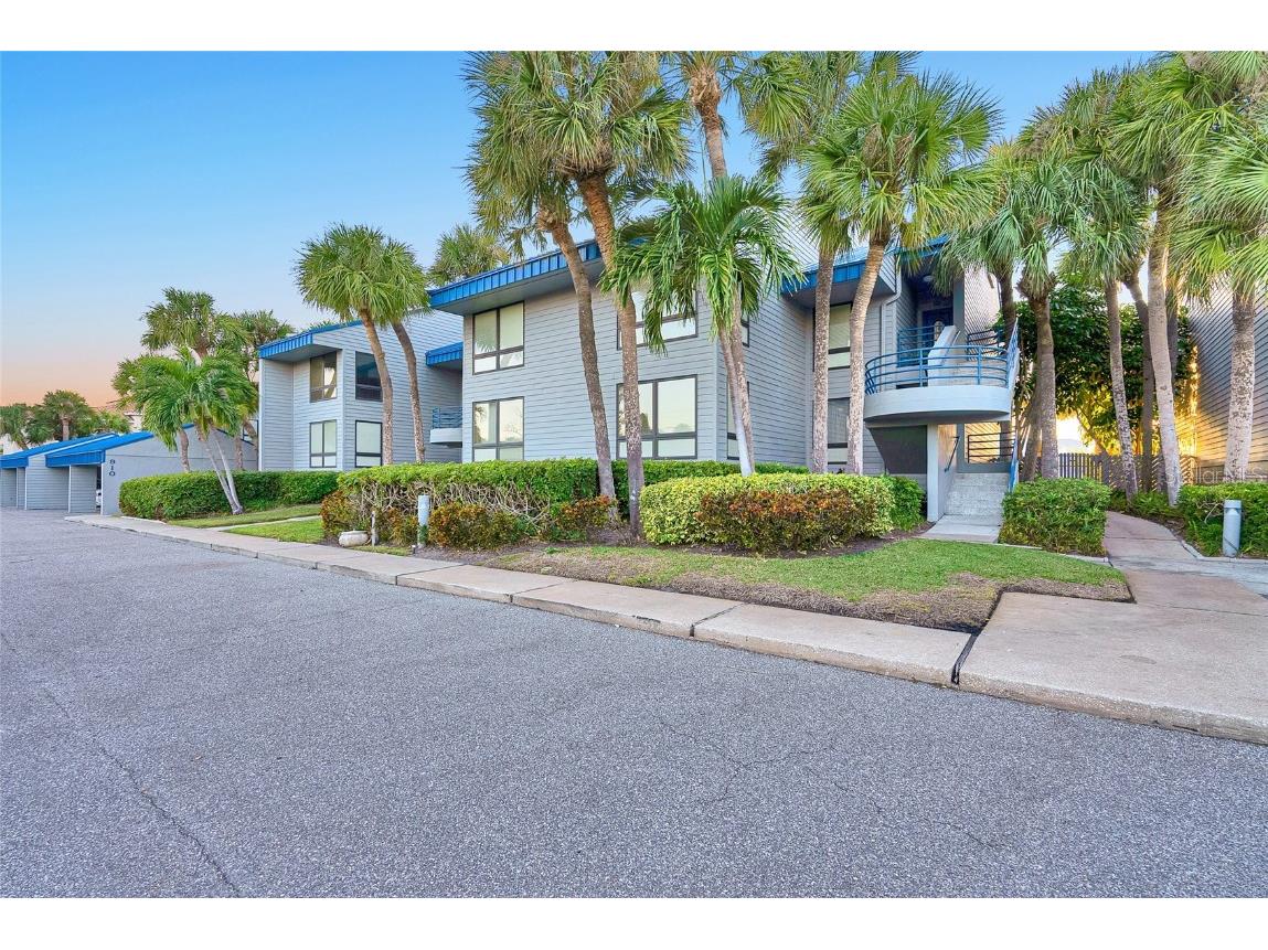 910 Pinellas Bayway S #107 Tierra Verde FL 33715 - GRAND CANAL TB8448772 image1