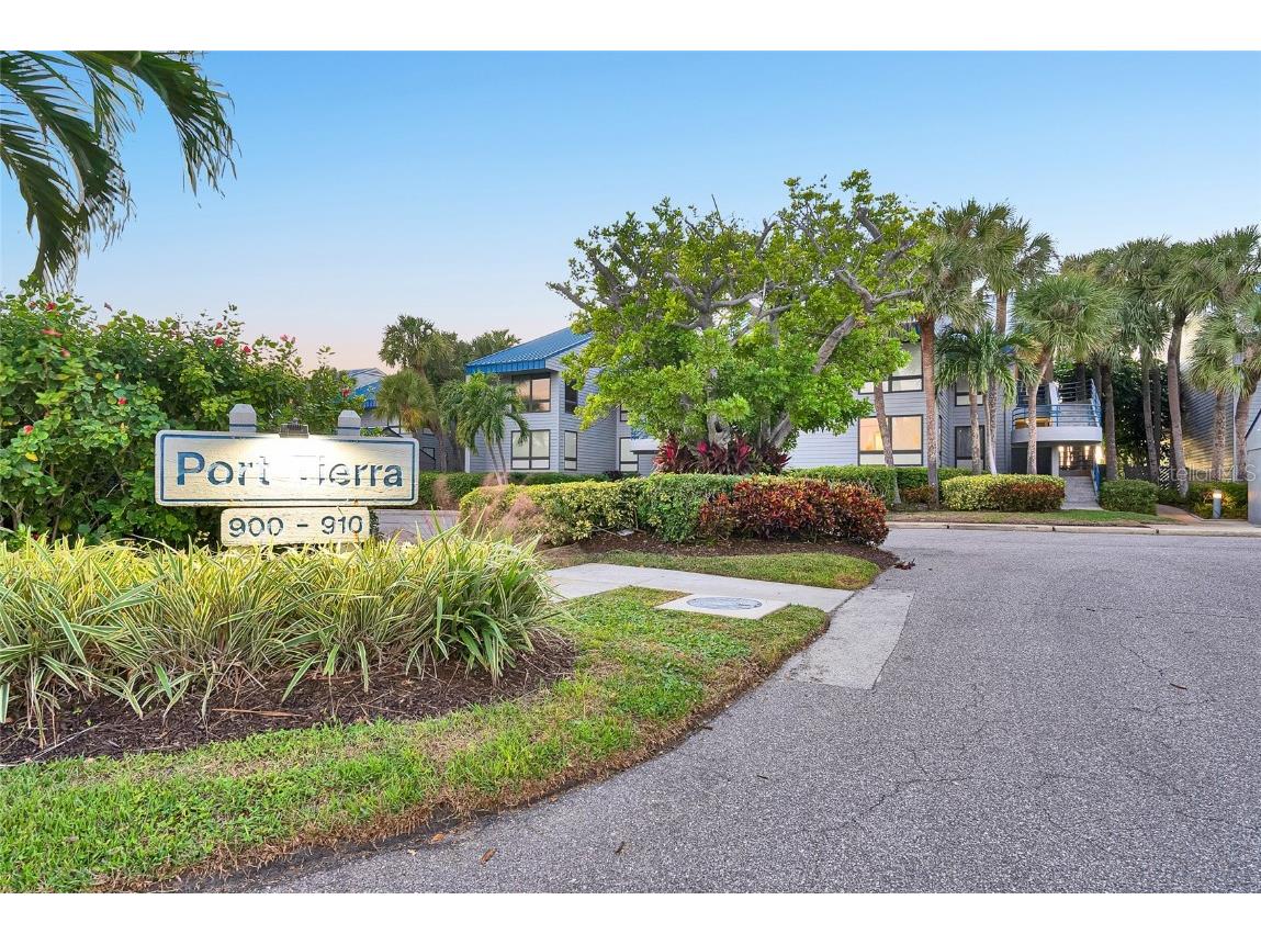 910 Pinellas Bayway S #107 Tierra Verde FL 33715 - GRAND CANAL TB8448772 image2