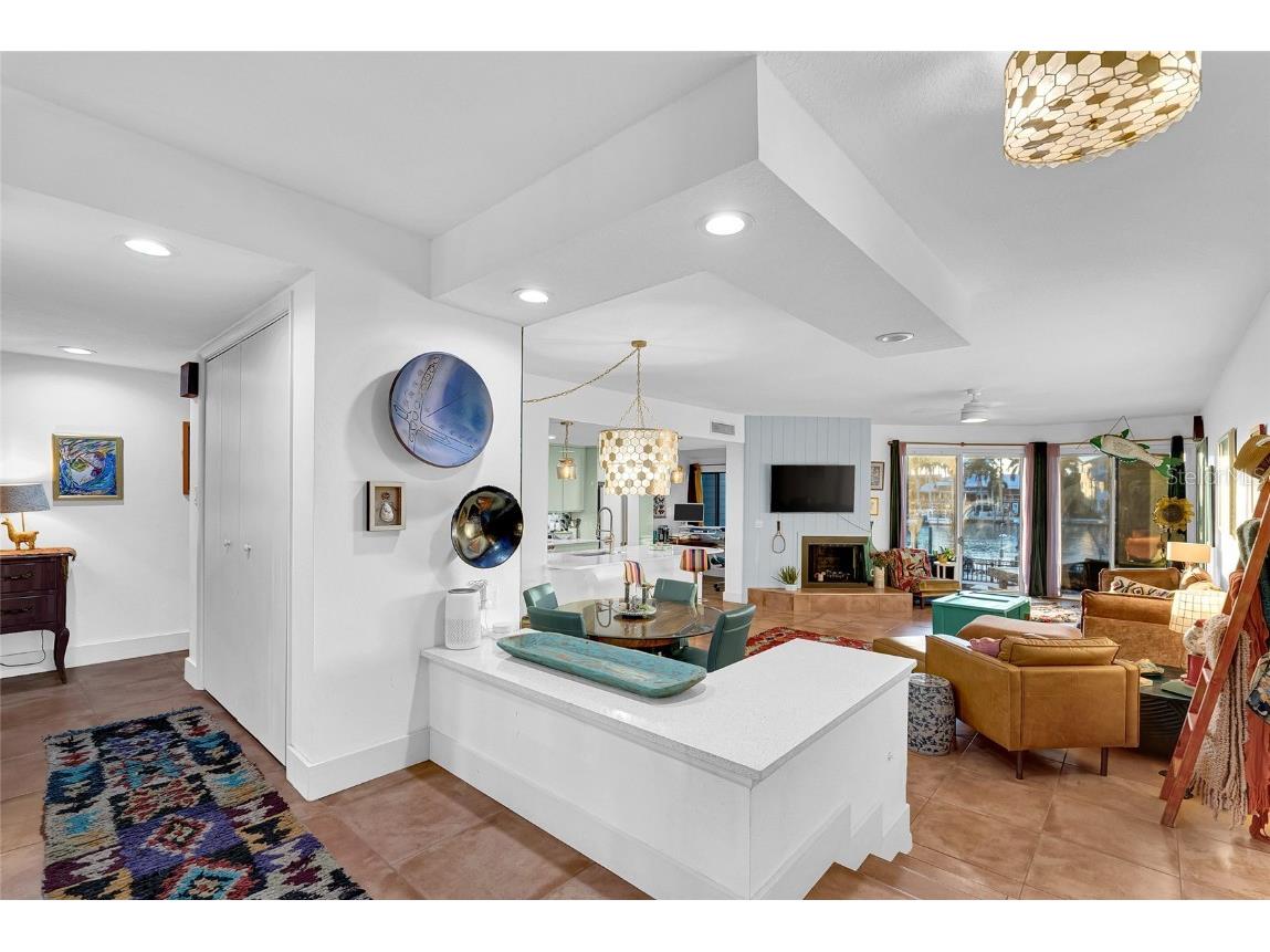 910 Pinellas Bayway S #107 Tierra Verde FL 33715 - GRAND CANAL TB8448772 image5