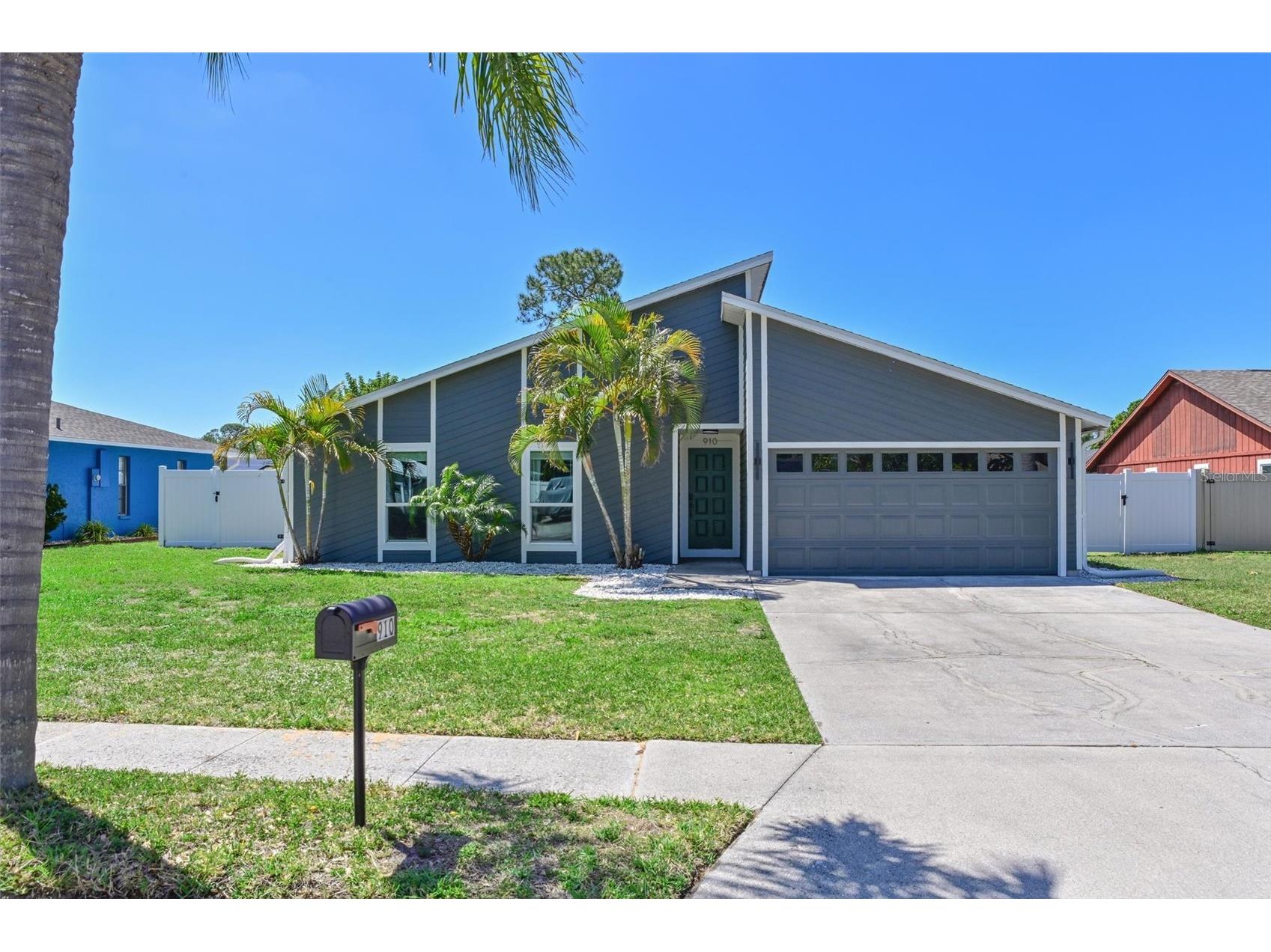 910 Plum Tree Lane Sarasota FL 34243 A4690735 image24