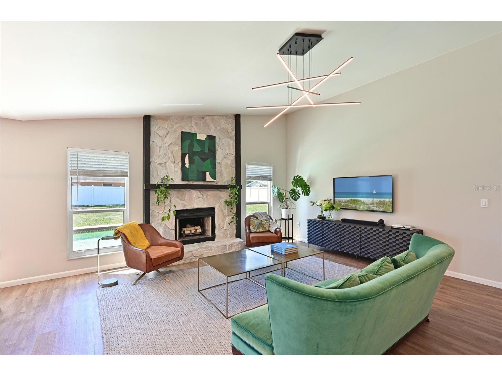 910 Plum Tree Lane Sarasota FL 34243 A4690735 image3