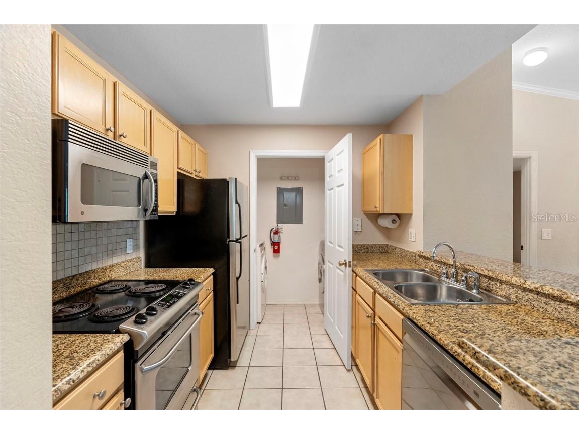 910 Regatta Bay Drive #5-201 Orange City FL 32763 V4943740 image6