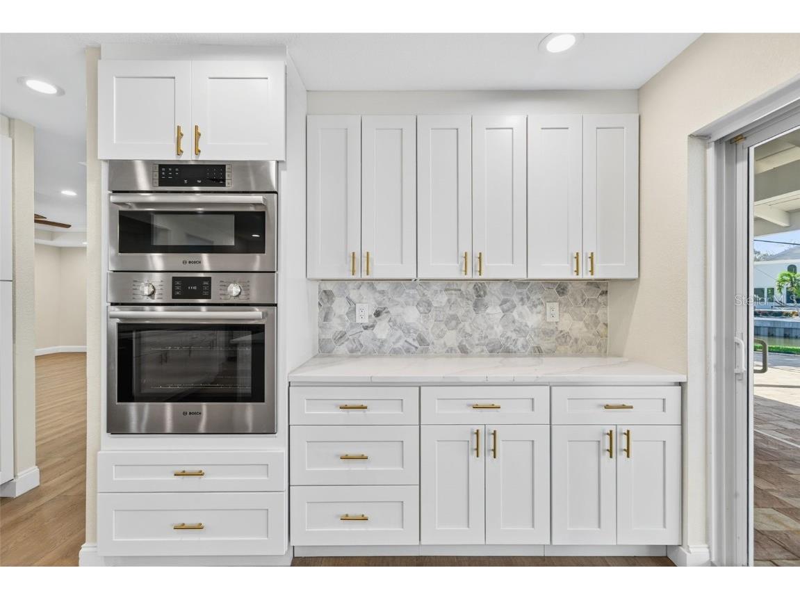 910 Siesta Key Place Sarasota FL 34242 A4670452 image11