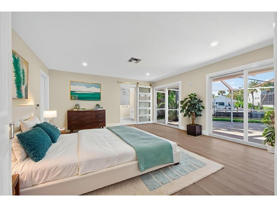 910 Siesta Key Place Sarasota FL 34242 A4670452 image19