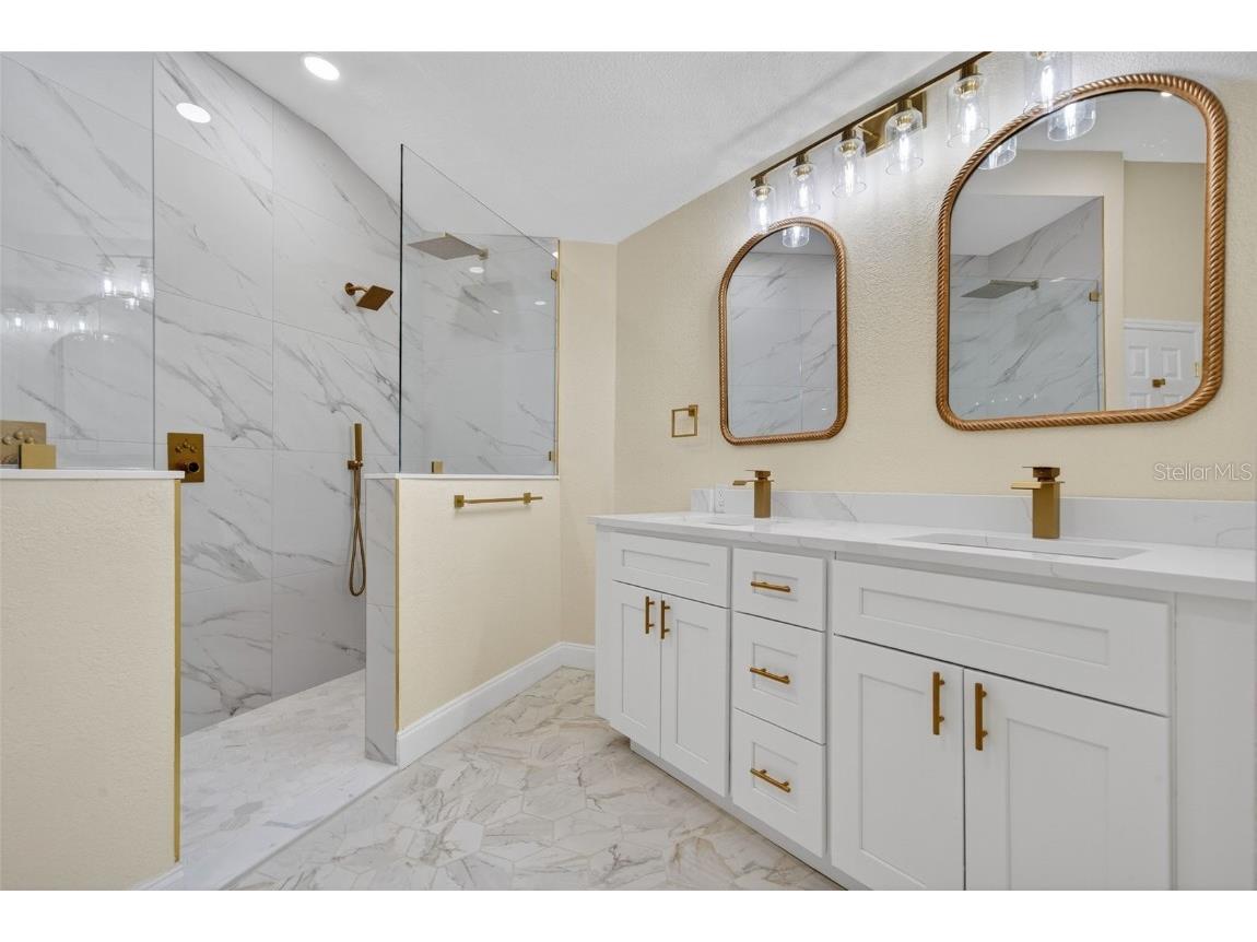 910 Siesta Key Place Sarasota FL 34242 A4670452 image20