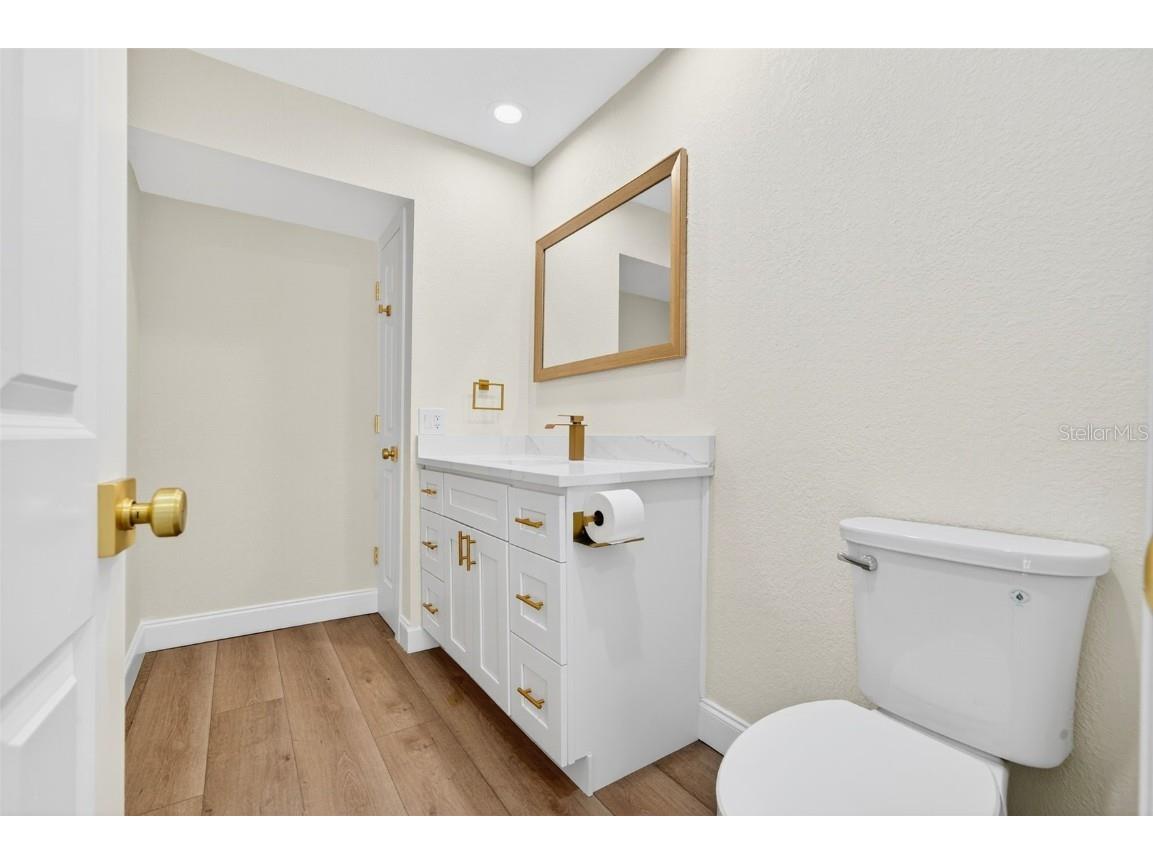 910 Siesta Key Place Sarasota FL 34242 A4670452 image25