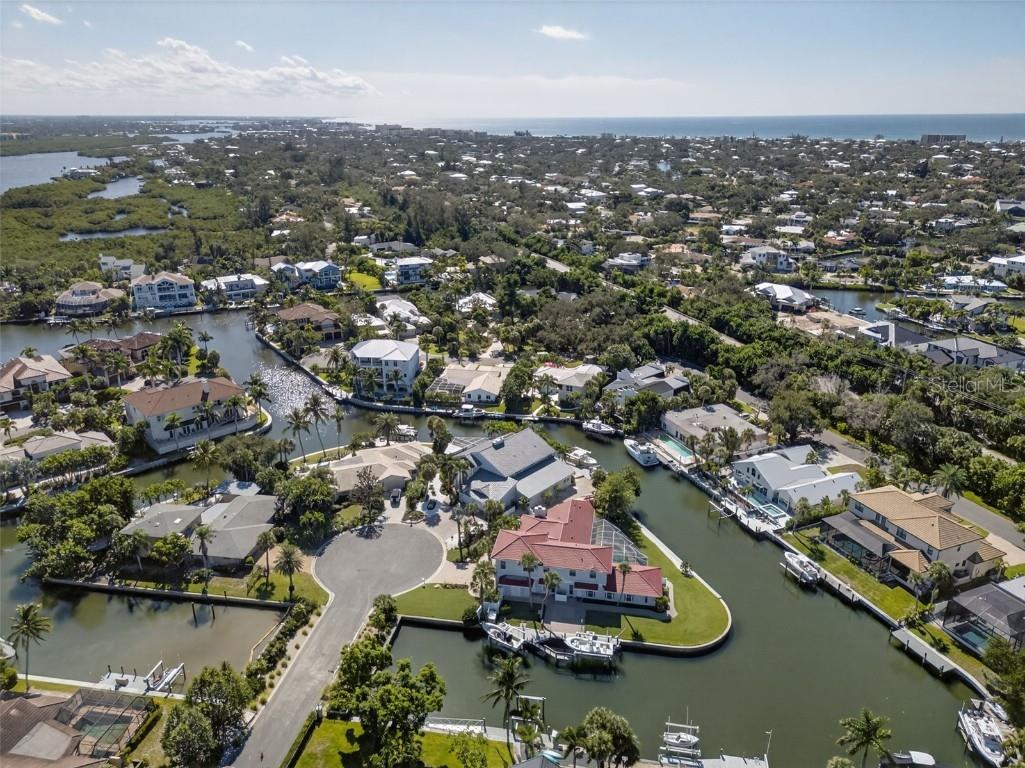 910 Siesta Key Place Sarasota FL 34242 A4670452 image3