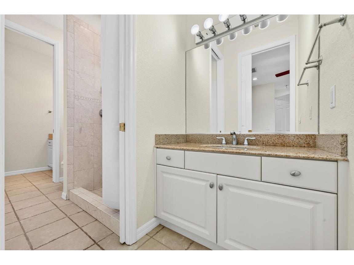 910 Siesta Key Place Sarasota FL 34242 A4670452 image33