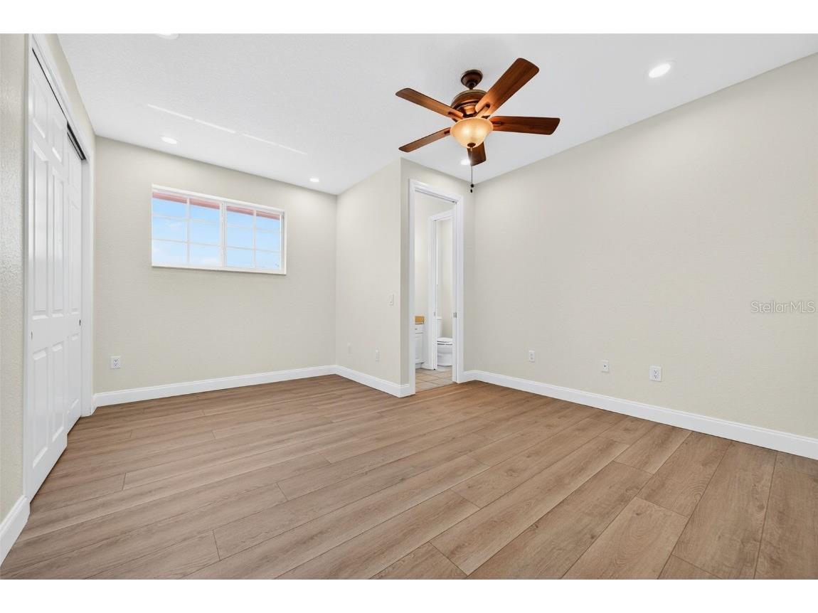 910 Siesta Key Place Sarasota FL 34242 A4670452 image34