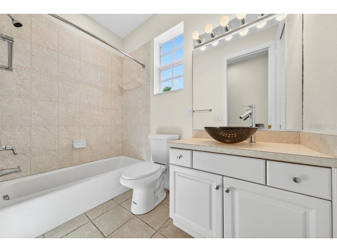 910 Siesta Key Place Sarasota FL 34242 A4670452 image38