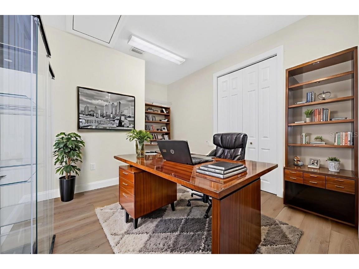 910 Siesta Key Place Sarasota FL 34242 A4670452 image40