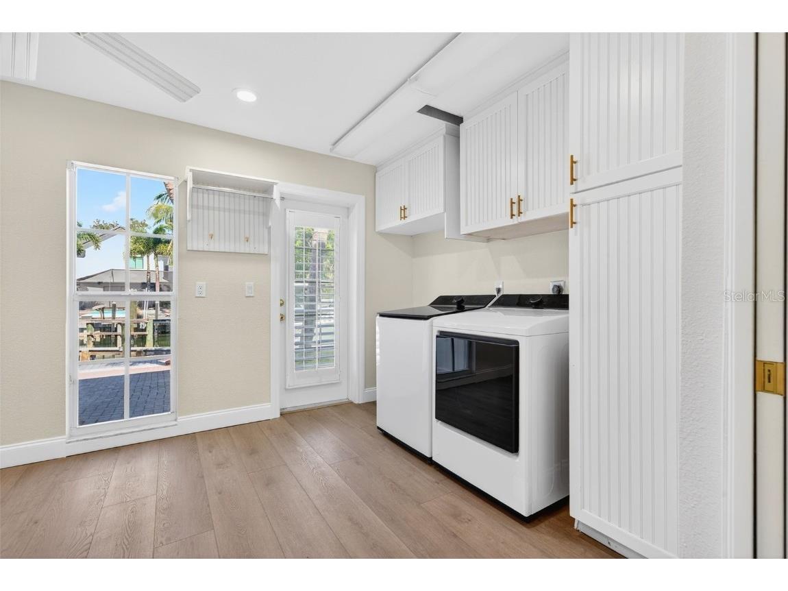 910 Siesta Key Place Sarasota FL 34242 A4670452 image43