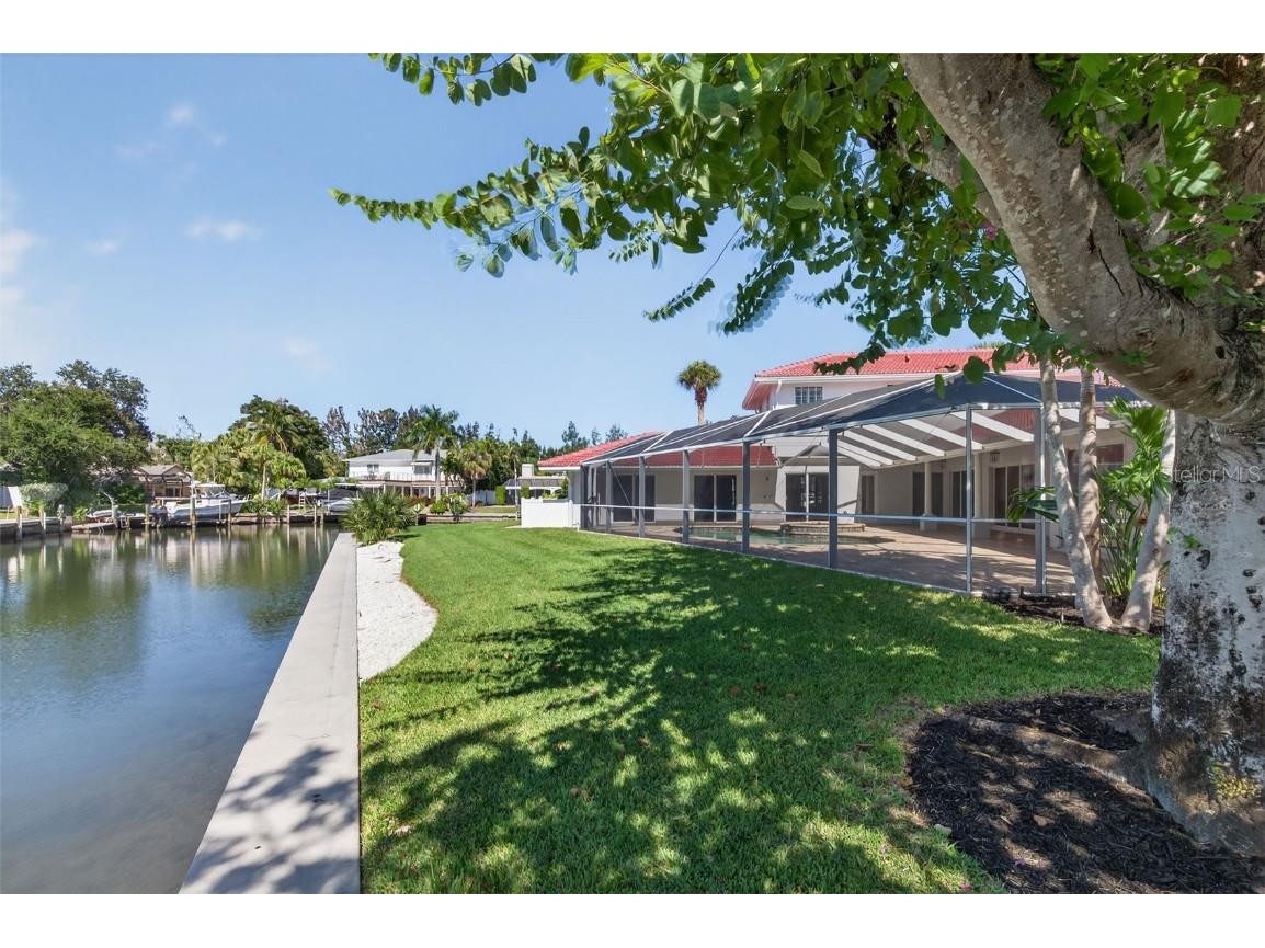 910 Siesta Key Place Sarasota FL 34242 A4670452 image45