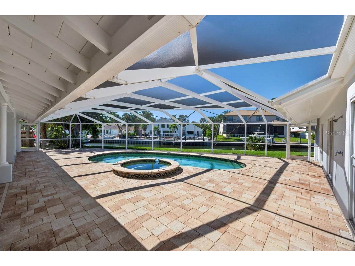 910 Siesta Key Place Sarasota FL 34242 A4670452 image47