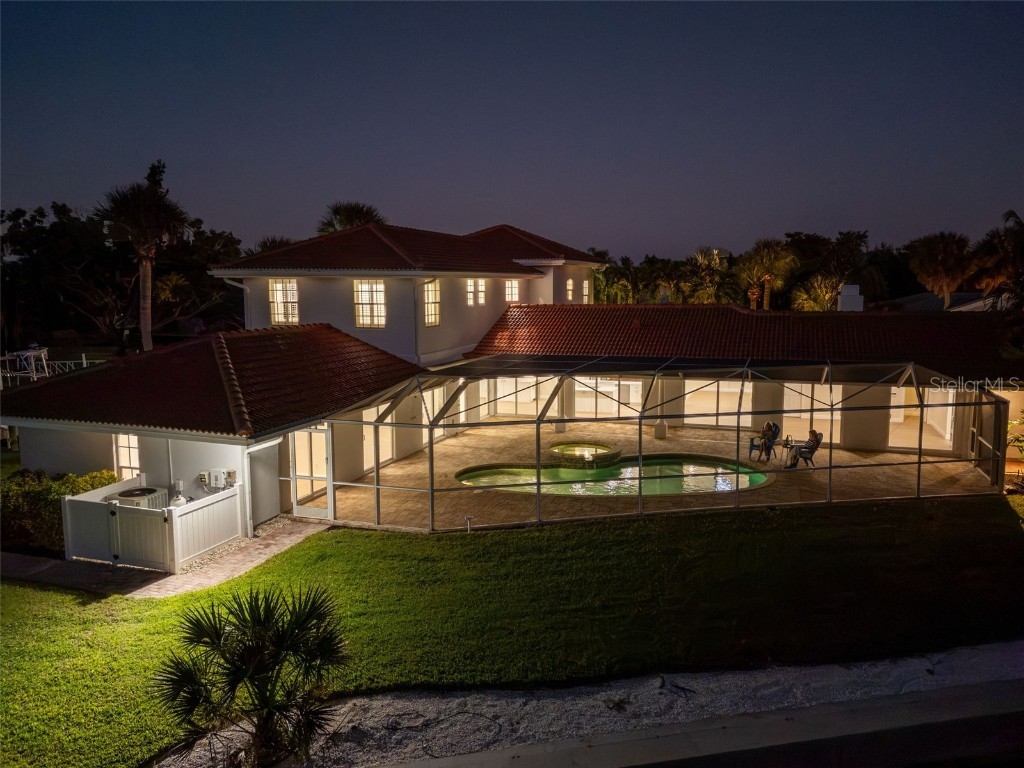 910 Siesta Key Place Sarasota FL 34242 A4670452 image52