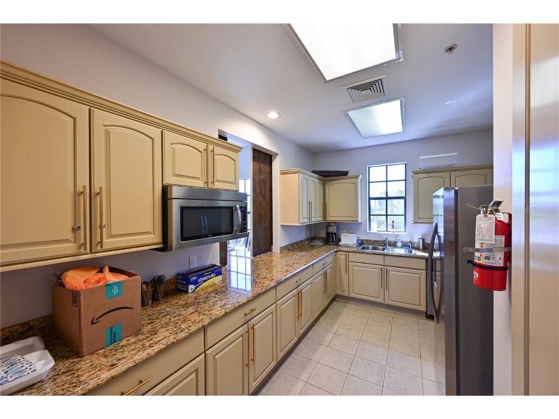 910 Tidewater Shores Loop #102 Bradenton FL 34208 - MANATEE RIVER A4666818 image36