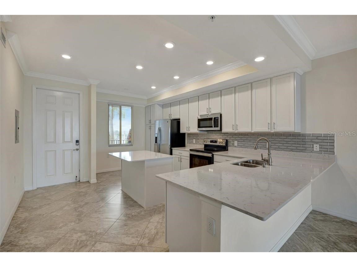 910 Tidewater Shores Loop #304 Bradenton FL 34208 A4675272 image2