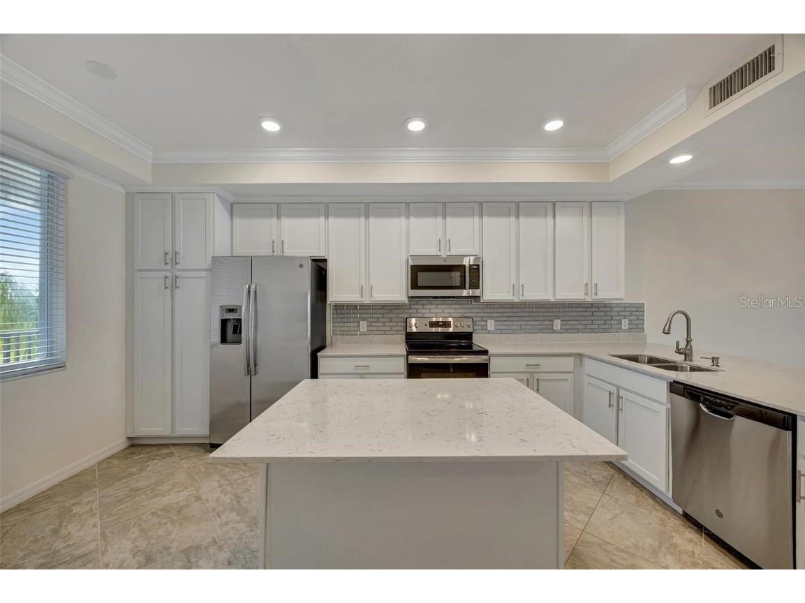 910 Tidewater Shores Loop #304 Bradenton FL 34208 A4675272 image3