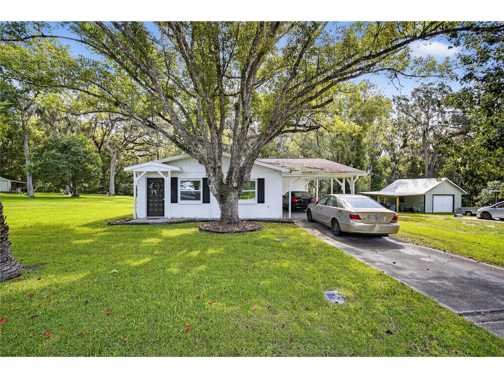 910 Whiteway Drive Brooksville FL 34601 TB8424001 image1