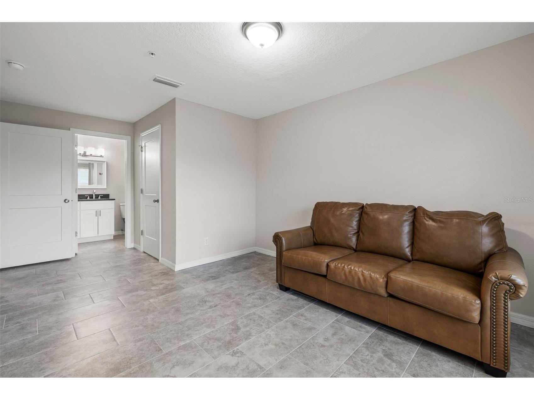 9100 Dr Martin Luther King Jr Street N #1002 Saint Petersburg FL 33702 TB8381876 image15